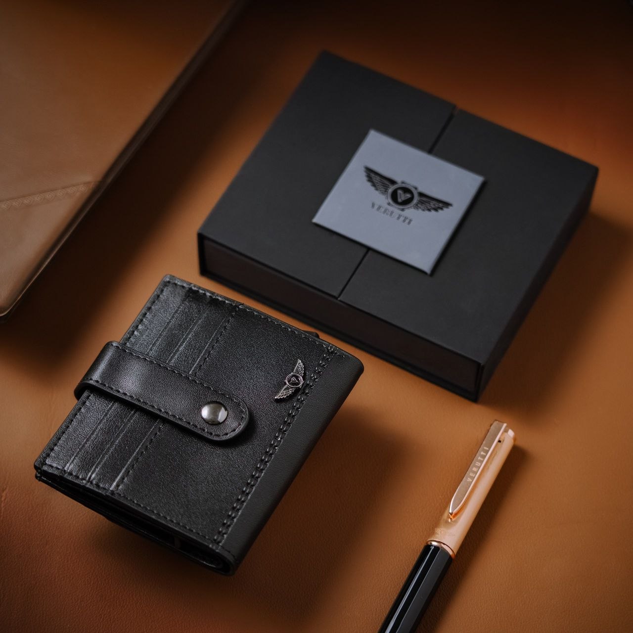 Verutti VRW-1011-1 | Multi-purpose leather wallet: cash, card holder, business card